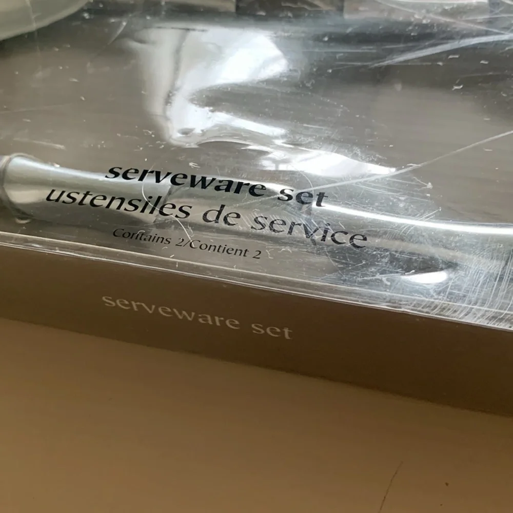 Pier 1 Imports Metal 2 Piece Serveware Set new.‎